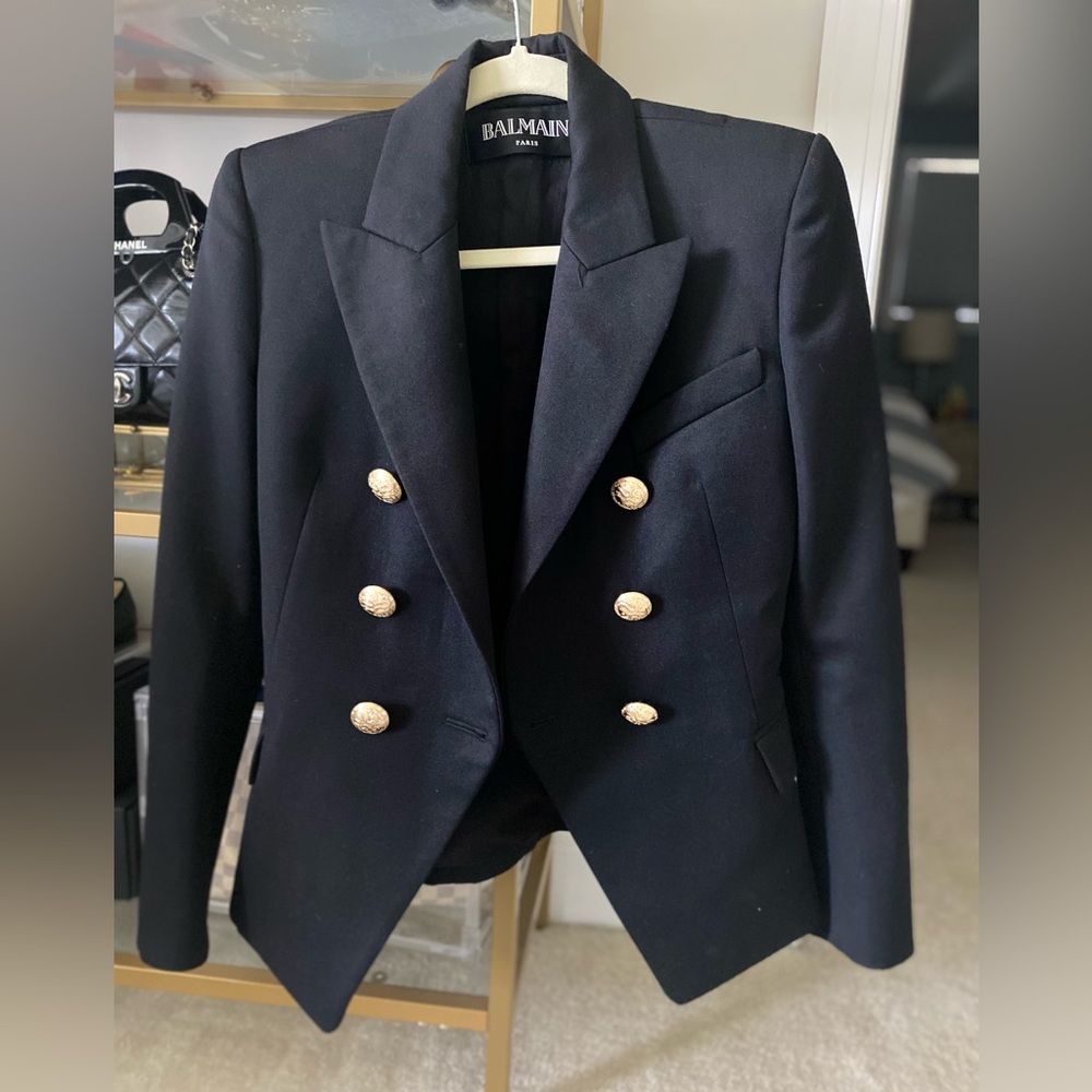 Balmain - 38 black jacket with gold buttons
